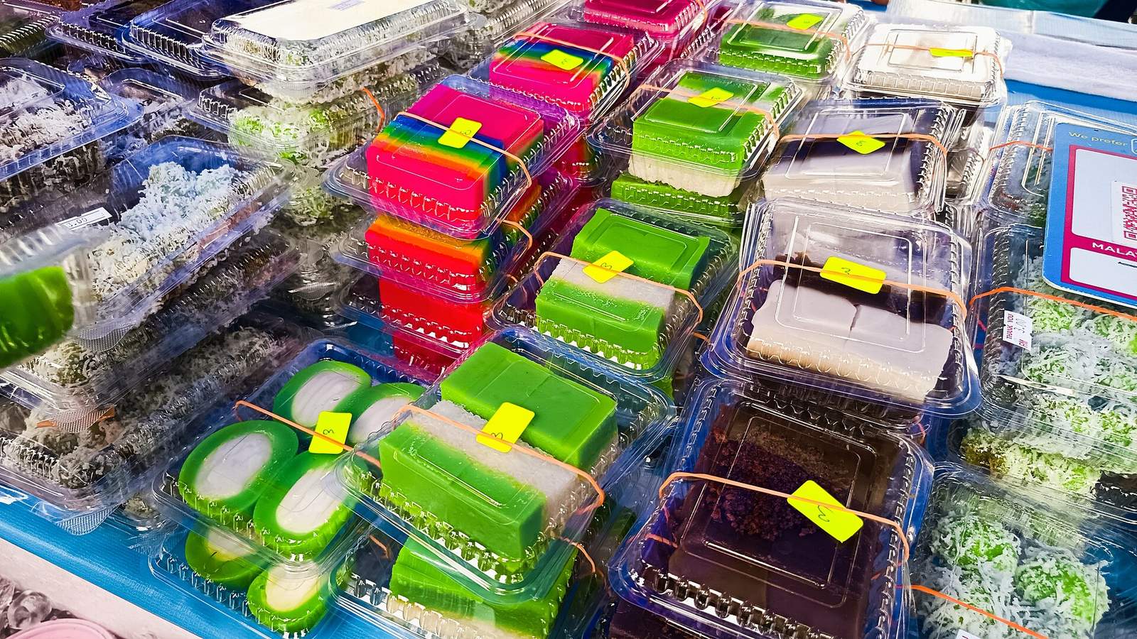 Malaysian Kuih Guide: Traditional Sweets and How to Tell Them Apart